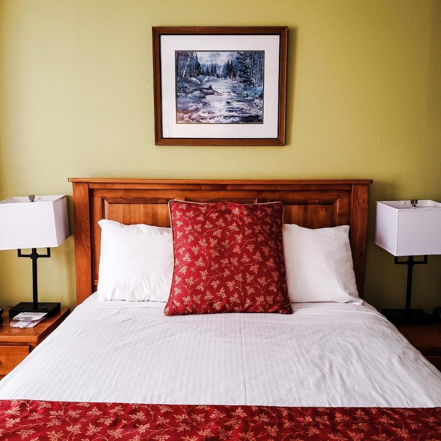 James Bay Inn Hotel, Suites & Cottage Victoria Eksteriør billede